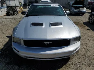 2006 Ford Mustang Standard with VIN 1ZVFT84N965104937, listed as a Copart auction lot 54559855 with 145,719 mi miles and Salvage Title. Bid and sale history available at carsss.com. Image 5.
