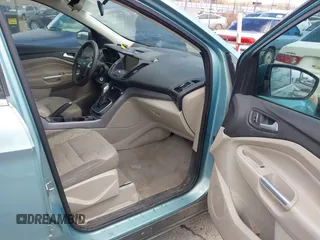 2013 Ford Escape SE with VIN 1FMCU0G95DUC62418, listed as a IAAI auction lot 42081461 with 139,062 mi miles. Bid and sale history available at carsss.com. Image 5.