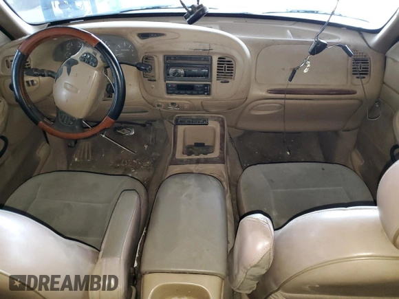 1998 Lincoln Navigator with VIN 5LMEU27LXWLJ04582, listed as a Copart auction lot 81878963 with 255,692 mi miles and Clean title. Bid and sale history available at DreamBid. Image 8.