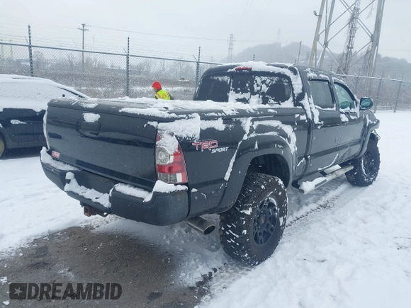 2011 Toyota Tacoma with VIN 3TMMU4FN8BM025440, listed as a IAAI auction lot 41246630 with 137,341 mi miles and . Bid and sale history available at DreamBid. Image 4.