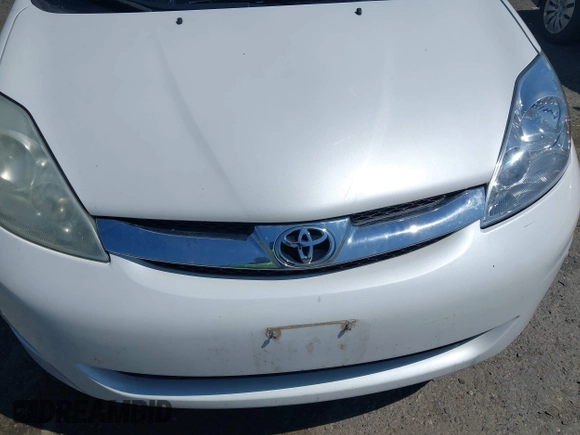 2006 Toyota Sienna XLE with VIN 5TDZA22C66S459319, listed as a IAAI auction lot 41917761 with 189,589 mi miles. Bid and sale history available at carsss.com. Image 6.