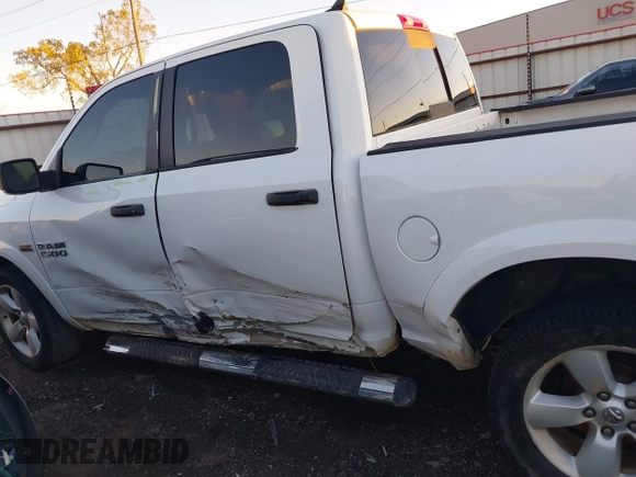 2015 Ram 1500 Lone Star z VIN 1C6RR6LT5FS630364, wystawiony jako IAAI lot #40845483 z przebiegiem 180 012 mil mil oraz . Historia ofert i sprzedaży dostępna na DreamBid. Obrazek 14.