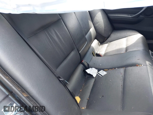 2006 BMW 3 Series 330xi с VIN WBAVD33566KL53162, выставлен на аукционе IAAI как лот 42301284 с пробегом 158 000 миль миль и . История ставок и продаж доступна на DreamBid. Изображение 8.