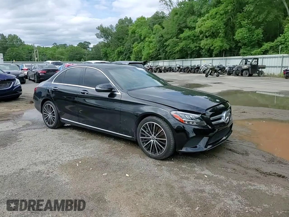 2021 Mercedes-Benz C 300 z VIN W1KWF8DB3MR652122, wystawiony jako Copart lot #58730185 z przebiegiem 56 599 mil mil oraz Szkoda całkowita • Salvage title. Historia ofert i sprzedaży dostępna na DreamBid. Obrazek 14.