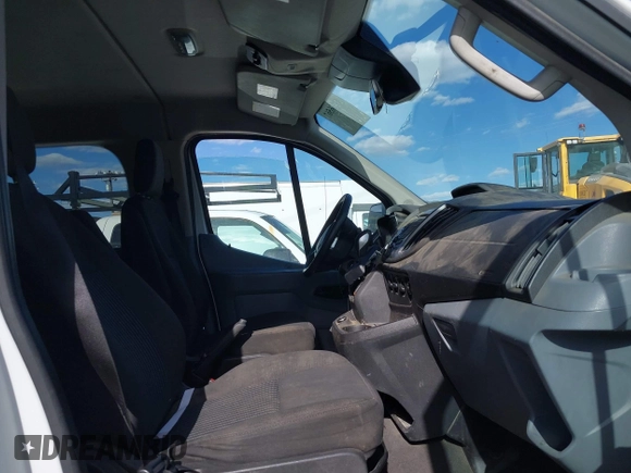 2017 Ford Transit XL with VIN 1FBZX2YM2HKB05049, listed as a IAAI auction lot 41966567 with Not Provided miles and . Bid and sale history available at DreamBid. Image 5.
