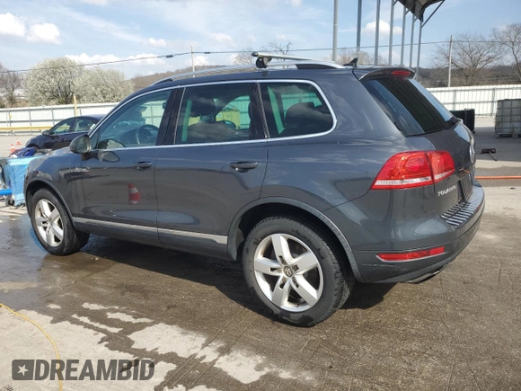 2011 Volkswagen Touareg Sport with VIN WVGFF9BPXBD005821, listed as a Copart auction lot 49391505 with 111,938 mi miles and Salvage Title. Bid and sale history available at DreamBid. Image 2.