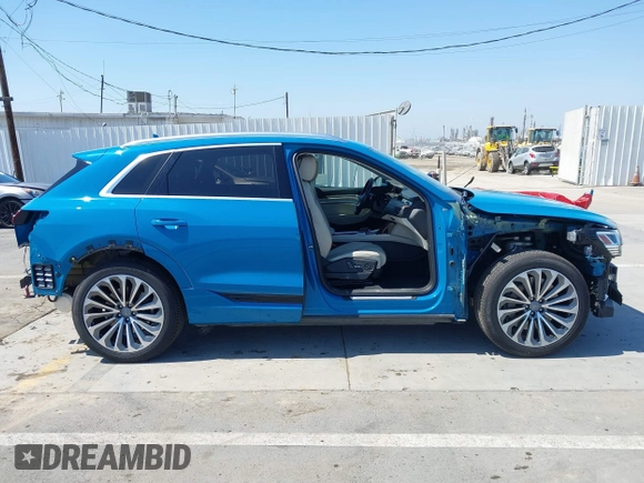 2019 Audi e-tron Prestige with VIN WA1VABGE1KB020498, listed as a IAAI auction lot 42663242 with 46,258 mi miles and . Bid and sale history available at DreamBid. Image 6.