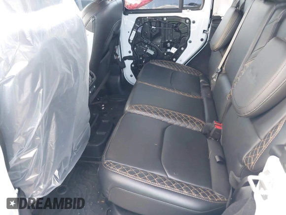 2021 Jeep Wrangler Unlimited Sahara with VIN 1C4JJXP64MW840094, listed as a IAAI auction lot 40830676 with 31,716 mi miles and . Bid and sale history available at DreamBid. Image 8.