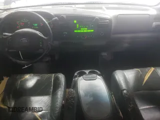 2005 Ford F-250 XL with VIN 1FTSW21545EC81128, listed as a Copart auction lot 56882565 with 271,960 mi miles and Salvage title. Bid and sale history available at DreamBid. Image 8.