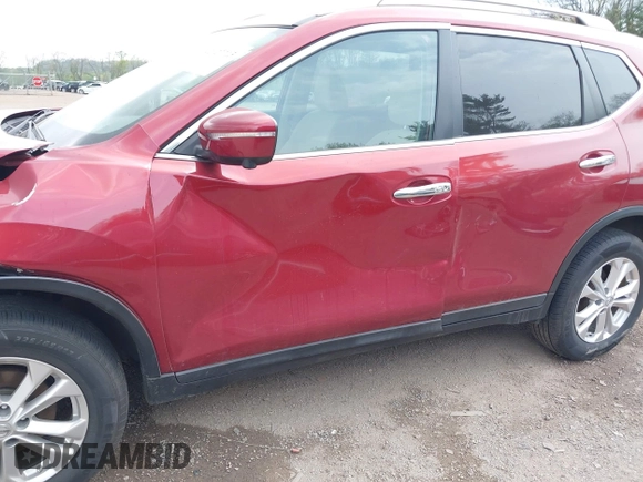 2015 Nissan Rogue SL with VIN 5N1AT2MV0FC822619, listed as a IAAI auction lot 42127713 with 138,825 mi miles and . Bid and sale history available at carsss.com. Image 17.