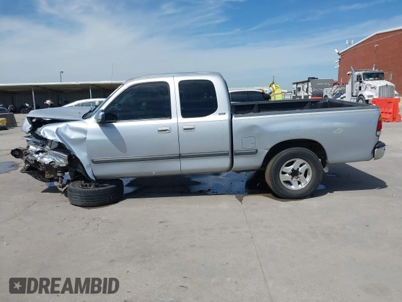 2000 Toyota Tundra SR5 with VIN 5TBRT3411YS070241, listed as a IAAI auction lot 41785990 with 204,276 mi miles and . Bid and sale history available at DreamBid. Image 14.