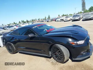 2017 Ford Mustang GT z VIN 1FA6P8CF6H5281648, wystawiony jako IAAI lot #42313382 z przebiegiem 26 574 mil mil oraz . Historia ofert i sprzedaży dostępna na DreamBid. Obrazek 13.