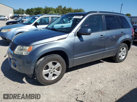 2006 Suzuki Grand Vitara Premium z VIN JS3TD943864102742, wystawiony jako Copart lot #70721944 z przebiegiem 117 402 mil mil oraz Szkoda całkowita • Salvage title. Historia ofert i sprzedaży dostępna na DreamBid. Obrazek 1.