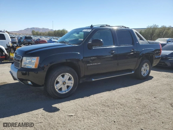 2011 Chevrolet Avalanche LT with VIN 3GNTKFE39BG261730, listed as a Copart auction lot 47128615 with 77,292 mi miles and Salvage Title. Bid and sale history available at carsss.com. Image 1.