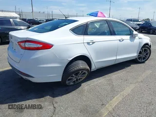 2016 Ford Fusion SE with VIN 3FA6P0H75GR284362, listed as a IAAI auction lot 42067568 with 132,557 mi miles and . Bid and sale history available at DreamBid. Image 4.