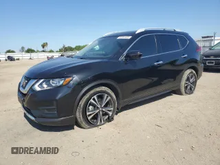 2020 Nissan Rogue SV z VIN 5N1AT2MT0LC797747, wystawiony jako Copart lot #56564405 z przebiegiem 25 576 mil mil oraz Szkoda całkowita • Salvage title. Historia ofert i sprzedaży dostępna na DreamBid. Obrazek 1.