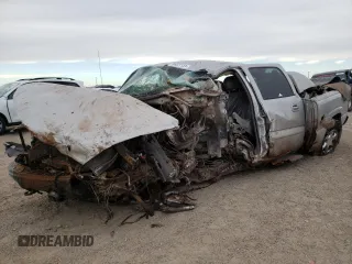2005 GMC Sierra Denali z VIN 2GTEK63N451120566, wystawiony jako Copart lot #69477131 z przebiegiem Nie podano mil oraz Szkody całkowita. Historia ofert i sprzedaży dostępna na DreamBid. Obrazek 9.