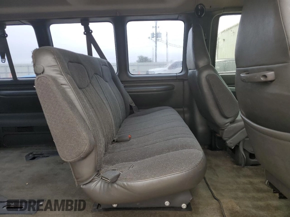 2002 GMC Savana z VIN 1GJHG39G021105787, wystawiony jako Copart lot #85583094 z przebiegiem 237 470 mil mil oraz Szkoda całkowita • Salvage title. Historia ofert i sprzedaży dostępna na DreamBid. Obrazek 11.