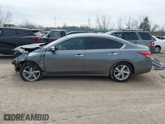 2014 Nissan Altima 2.5 with VIN 1N4AL3AP7EC127025, listed as a IAAI auction lot 41993195 with 110,290 mi miles. Bid and sale history available at carsss.com. Image 15.