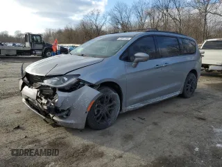 2020 Chrysler Pacifica Launch Edition z VIN 2C4RC3BG7LR289222, wystawiony jako Copart lot #45941595 z przebiegiem 58 631 mil mil oraz Szkoda całkowita • Salvage title. Historia ofert i sprzedaży dostępna na DreamBid. Obrazek 1.