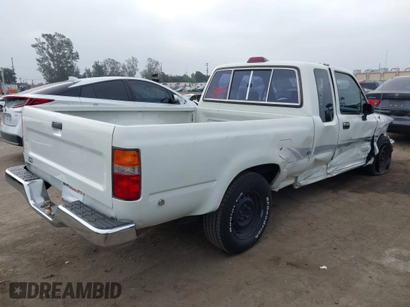 1994 Toyota Pickup with VIN JT4VN93D8R5040210, listed as a IAAI auction lot 42074313 with 175,515 mi miles and . Bid and sale history available at DreamBid. Image 4.