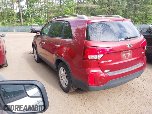 2015 Kia Sorento LX with VIN 5XYKT3A66FG569118, listed as a IAAI auction lot 42156534 with 147,257 mi miles. Bid and sale history available at carsss.com. Image 3.