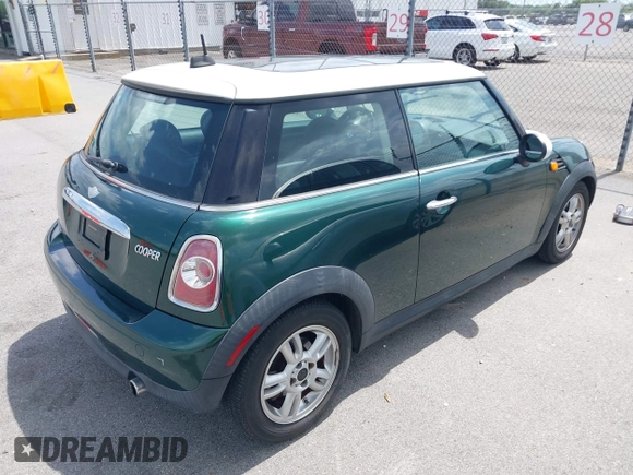 2012 MINI Hardtop with VIN WMWSU3C51CT260588, listed as a IAAI auction lot 42482647 with 117,045 mi miles and . Bid and sale history available at DreamBid. Image 4.