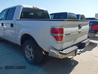 2011 Ford F-150 XL z VIN 1FTFW1CF3BKD57601, wystawiony jako IAAI lot #41993780 z przebiegiem 273 913 mil mil oraz . Historia ofert i sprzedaży dostępna na DreamBid. Obrazek 6.