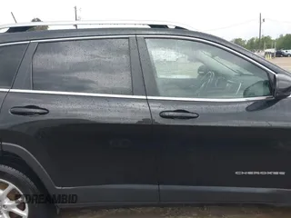 2016 Jeep Cherokee Latitude with VIN 1C4PJLCS4GW347185, listed as a IAAI auction lot 41909802 with 155,026 mi miles. Bid and sale history available at carsss.com. Image 13.
