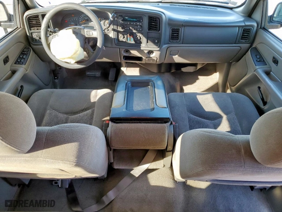 2005 Chevrolet Tahoe LS with VIN 1GNEC13V45R256193, listed as a Copart auction lot 46598715 with 207,733 mi miles and Salvage Title. Bid and sale history available at carsss.com. Image 8.