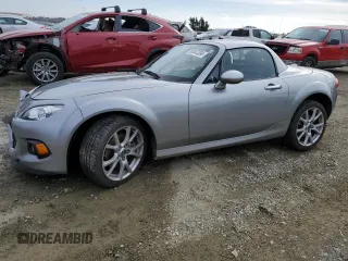 2015 Mazda MX-5 Miata Grand Touring z VIN JM1NC2PF1F0238984, wystawiony jako Copart lot #80347224 z przebiegiem 54 699 mil mil oraz Szkody całkowita. Historia ofert i sprzedaży dostępna na DreamBid. Obrazek 1.