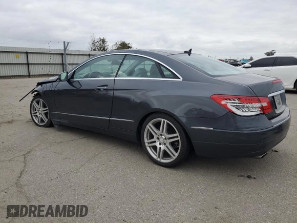 2010 Mercedes-Benz E 350 z VIN WDDKJ5GB0AF039816, wystawiony jako Copart lot #51102945 z przebiegiem 91 088 mil mil oraz Szkoda całkowita • Salvage title. Historia ofert i sprzedaży dostępna na DreamBid. Obrazek 2.