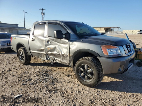 2013 Nissan Titan SV with VIN 1N6BA0EC3DN310724, listed as a Copart auction lot 84192004 with 165,959 mi miles and Salvage title. Bid and sale history available at DreamBid. Image 4.