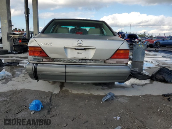 1996 Mercedes-Benz S 320 with VIN WDBGA32E2TA292415, listed as a Copart auction lot 86072834 with 265,496 mi miles and Clean Title. Bid and sale history available at DreamBid. Image 6.