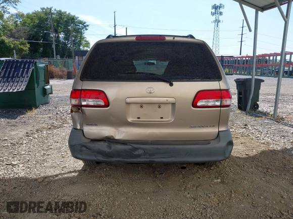 2002 Toyota Sienna LE with VIN 4T3ZF13C82U465335, listed as a IAAI auction lot 40274809 with 178,560 mi miles and . Bid and sale history available at DreamBid. Image 16.