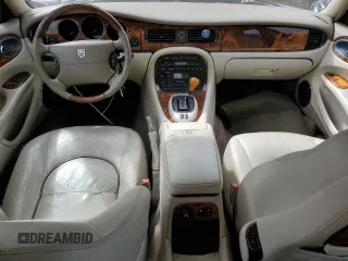 1998 Jaguar XJ Vanden Plas with VIN SAJKX6246WC832202, listed as a Copart auction lot 51665525 with 96,592 mi miles and Clean Title. Bid and sale history available at DreamBid. Image 8.