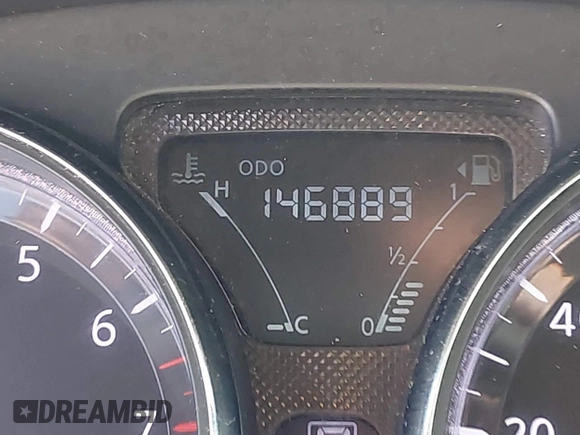 2017 Nissan Versa SV z VIN 3N1CN7AP3HK427702, wystawiony jako IAAI lot #41741711 z przebiegiem 146 889 mil mil oraz . Historia ofert i sprzedaży dostępna na DreamBid. Obrazek 15.