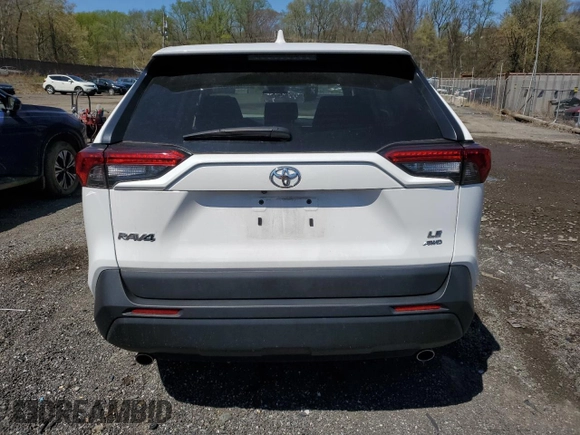 2023 Toyota RAV4 LE z VIN 2T3G1RFV6PC329344, wystawiony jako Copart lot #52164075 z przebiegiem Nie podano mil oraz Szkoda całkowita • Salvage title. Historia ofert i sprzedaży dostępna na DreamBid. Obrazek 6.