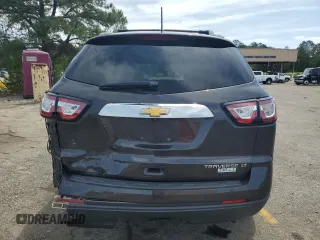 2015 Chevrolet Traverse LT z VIN 1GNKRGKD4FJ117534, wystawiony jako Copart lot #56562735 z przebiegiem Nie podano mil oraz Szkoda całkowita • Salvage title. Historia ofert i sprzedaży dostępna na DreamBid. Obrazek 6.