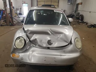 2000 Volkswagen Beetle GLS с VIN 3VWCA21C6YM444567, выставлен на аукционе Copart как лот 58412075 с пробегом 186 451 миль миль и Списание • Salvage title. История ставок и продаж доступна на DreamBid. Изображение 5.