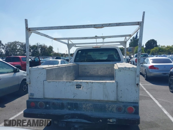 2008 Ford F-250 XL с VIN 1FTSW21Y08ED07710, выставлен на аукционе IAAI как лот 42663172 с пробегом 183 352 миль миль и . История ставок и продаж доступна на DreamBid. Изображение 16.