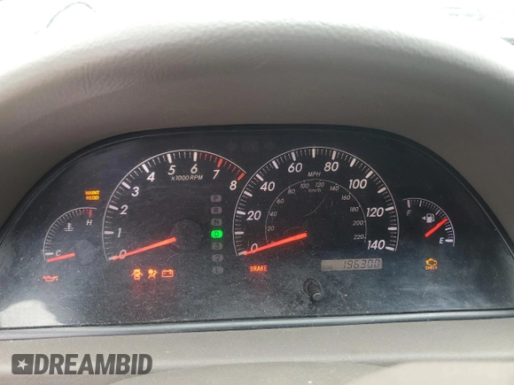 2005 Toyota Camry LE with VIN 4T1BF32K45U102615, listed as a Copart auction lot 56182705 with 196,300 mi miles and Salvage Title. Bid and sale history available at DreamBid. Image 9.