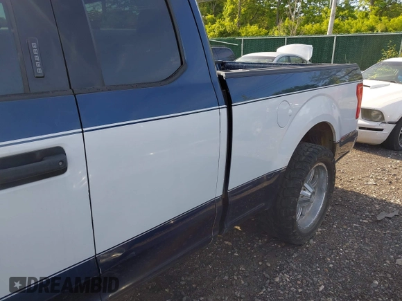 2016 Ford F-150 XL with VIN 1FTEX1C8XGFC48711, listed as a IAAI auction lot 42354087 with Not provided miles and . Bid and sale history available at DreamBid. Image 6.