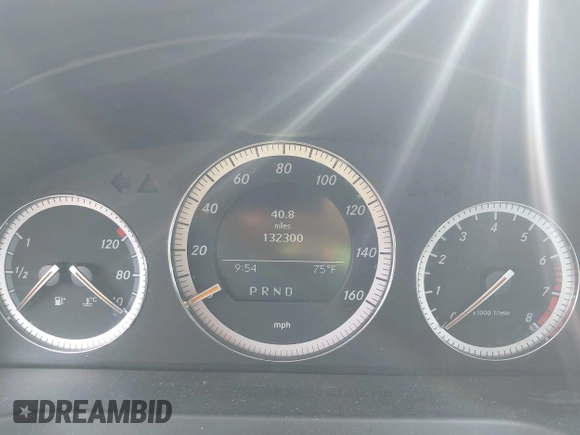 2008 Mercedes-Benz C 300 Sport with VIN WDDGF81X38F055211, listed as a IAAI auction lot 42233709 with 132,300 mi miles and . Bid and sale history available at DreamBid. Image 7.
