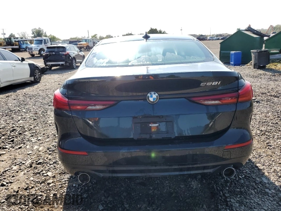 2022 BMW 2 Series 228i z VIN WBA53AK09N7K75863, wystawiony jako Copart lot #70836024 z przebiegiem 34 707 mil mil oraz Szkoda całkowita • Salvage title. Historia ofert i sprzedaży dostępna na DreamBid. Obrazek 6.