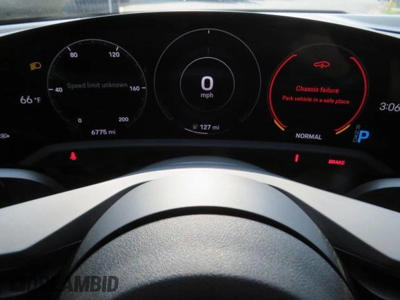 2022 Porsche Taycan 4 with VIN WP0BA2Y19NSA67581, listed as a Copart auction lot 55142525 with 6,775 mi miles and Salvage Title. Bid and sale history available at DreamBid. Image 8.