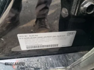 2017 Audi A8 Sport z VIN WAU43AFD4HN007229, wystawiony jako Copart lot #56946985 z przebiegiem Nie podano mil oraz Tytuł czysty. Historia ofert i sprzedaży dostępna na DreamBid. Obrazek 12.