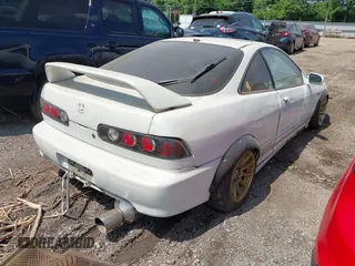 1998 Acura Integra GS-R with VIN JH4DC2394WS005633, listed as a IAAI auction lot 42595898 with 211,560 mi miles and . Bid and sale history available at DreamBid. Image 4.