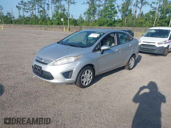 2013 Ford Fiesta S с VIN 3FADP4AJ8DM107477, выставлен на аукционе IAAI как лот 42474054 с пробегом 109 114 миль миль и . История ставок и продаж доступна на DreamBid. Изображение 2.