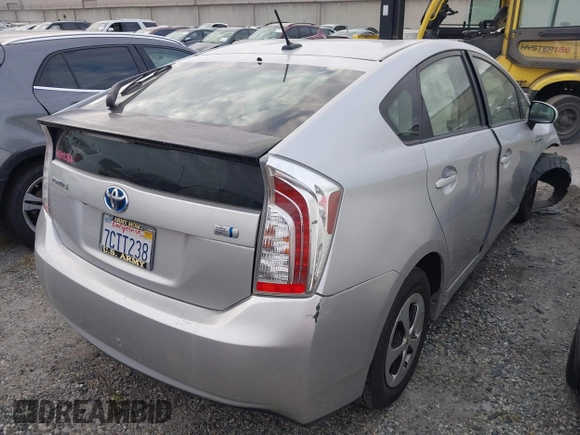 2013 Toyota Prius One with VIN JTDKN3DU8D5695331, listed as a IAAI auction lot 41717067 with 142,650 mi miles. Bid and sale history available at carsss.com. Image 4.
